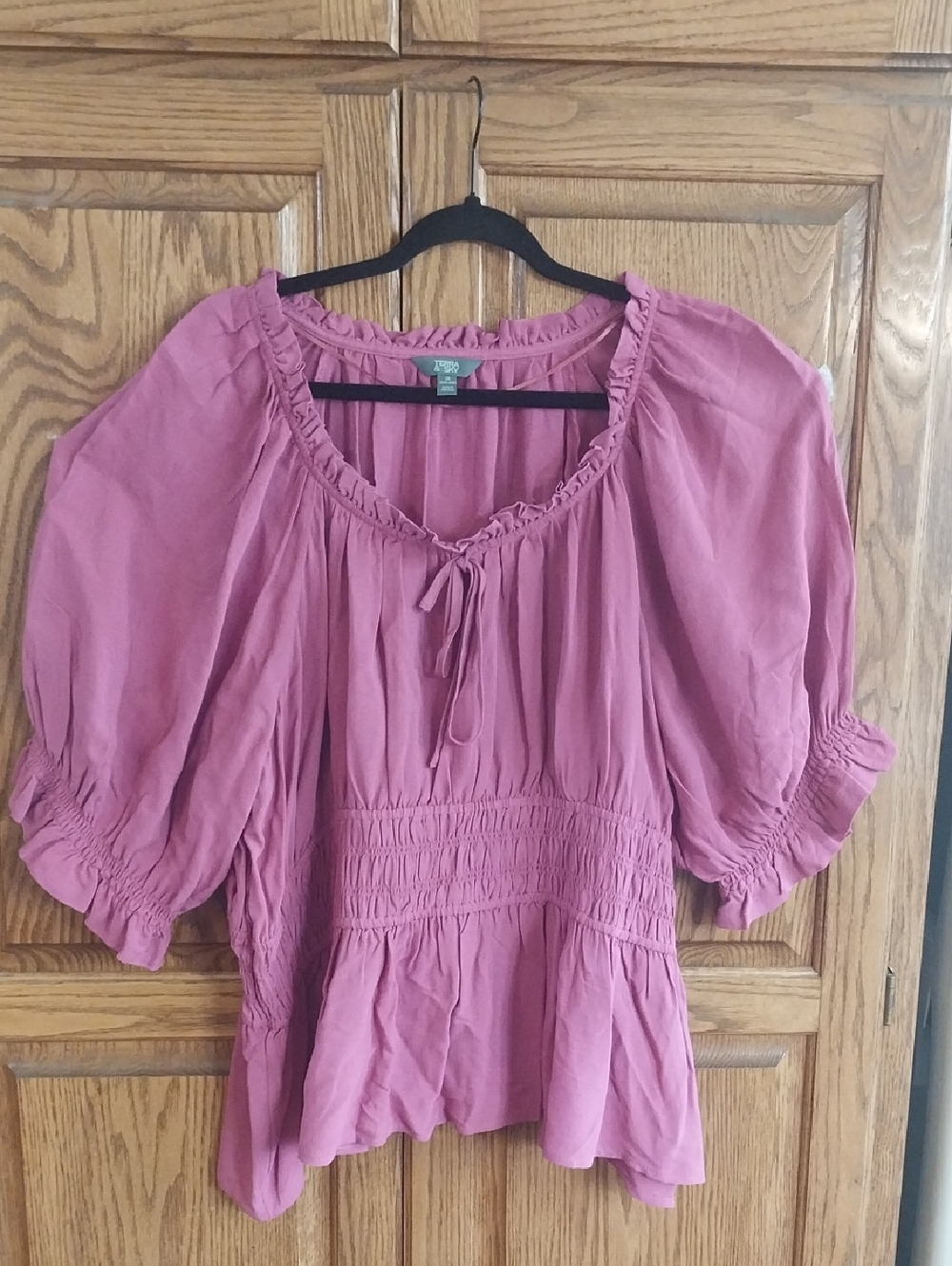 Terra & Sky NWT Women's Smocked Yoke Waist Blouse‎ Size 3X Mauve Rayon Coquette
